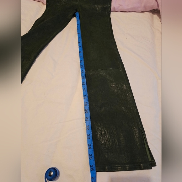 FRAME Le Crop Mini Boot Leather Pants in Pine (dark green - Picture 5 of 5